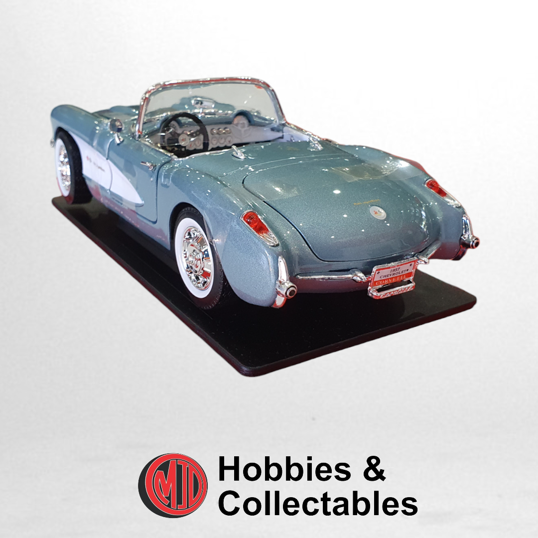 CHEVROLET CORVETTE 1957 #B068 - Silver