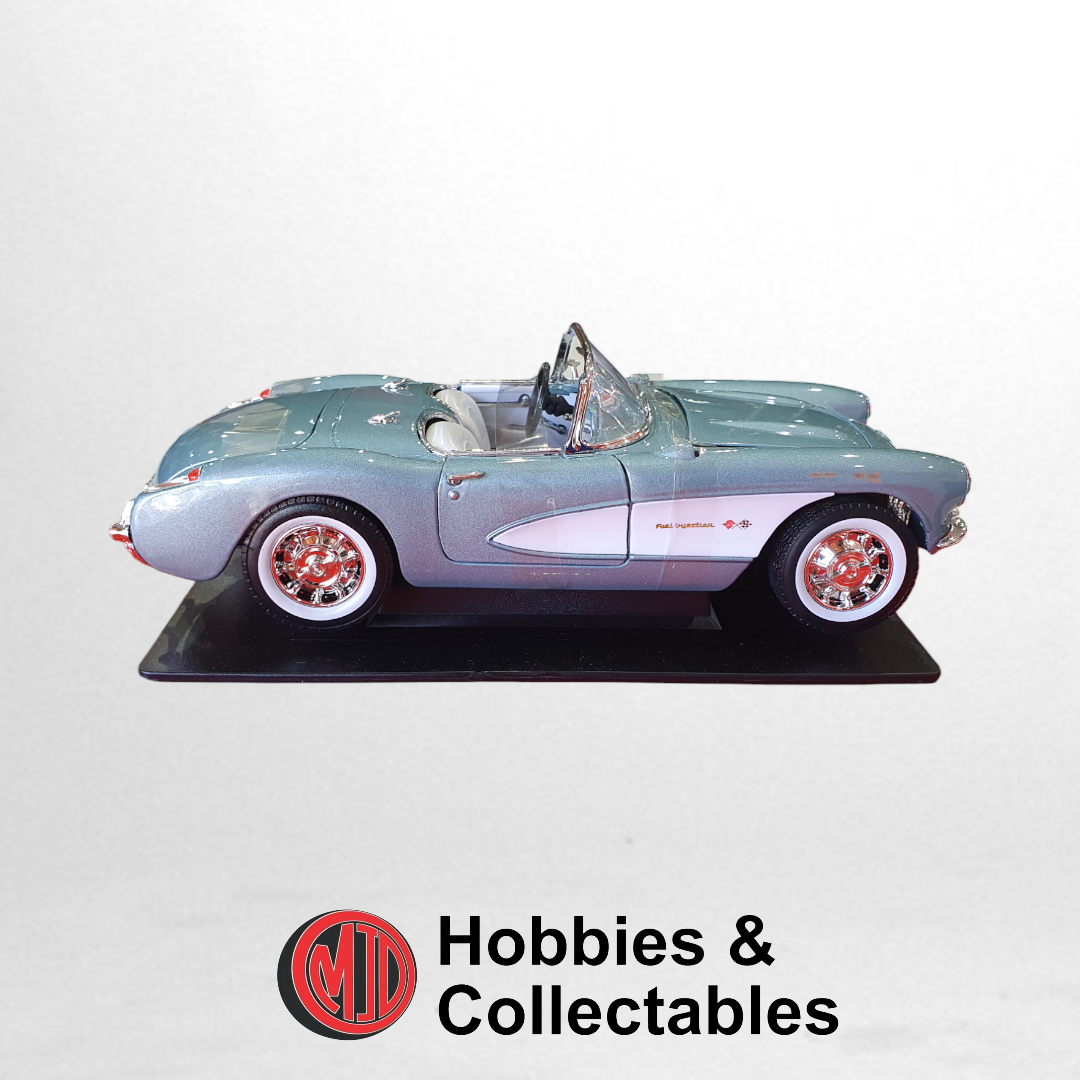 CHEVROLET CORVETTE 1957 #B068 - Silver