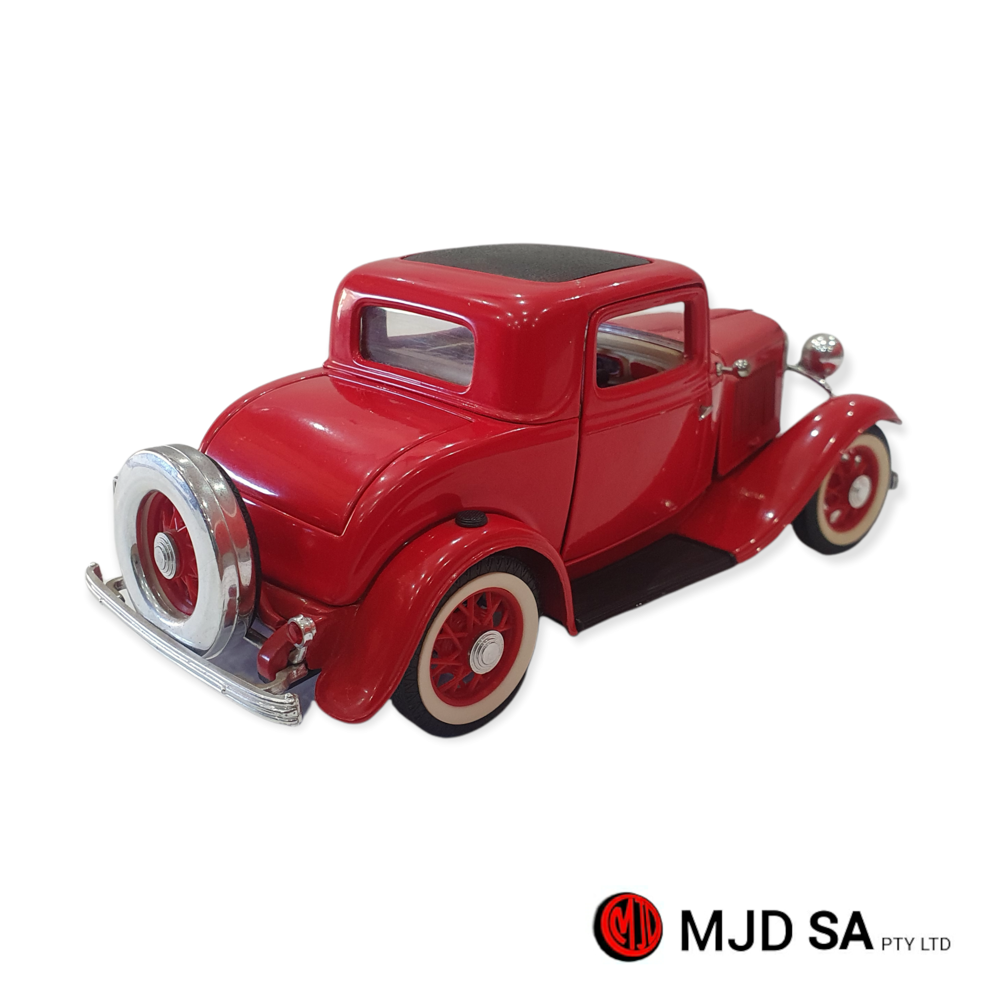 FORD 3-WINDOW 1932 #B097